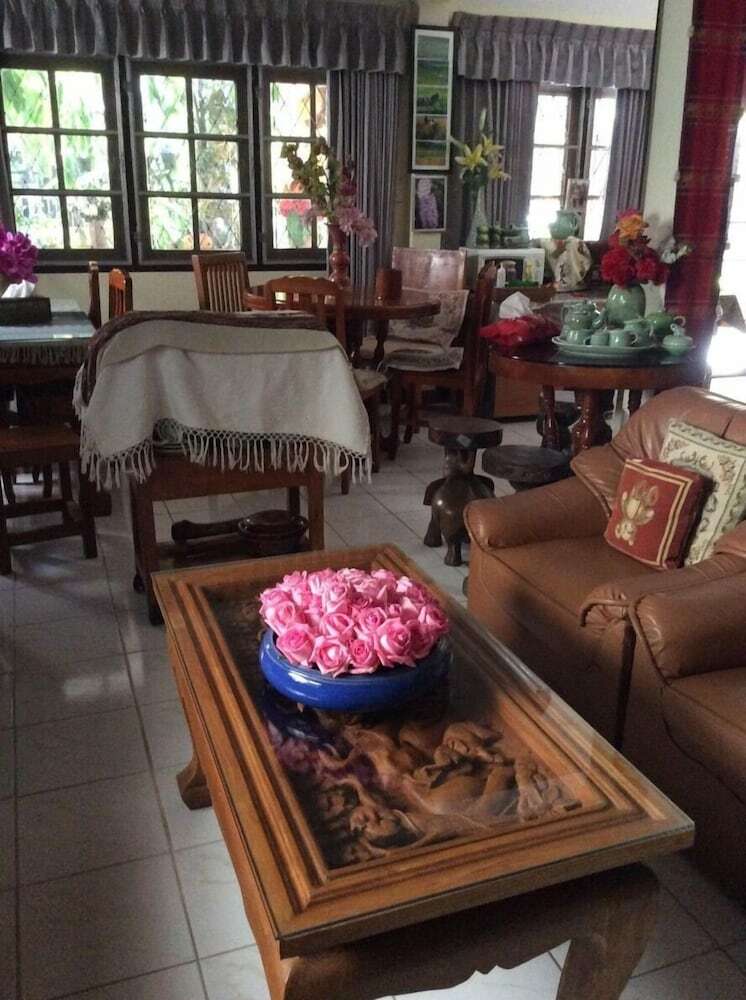 Hotel Saithong House