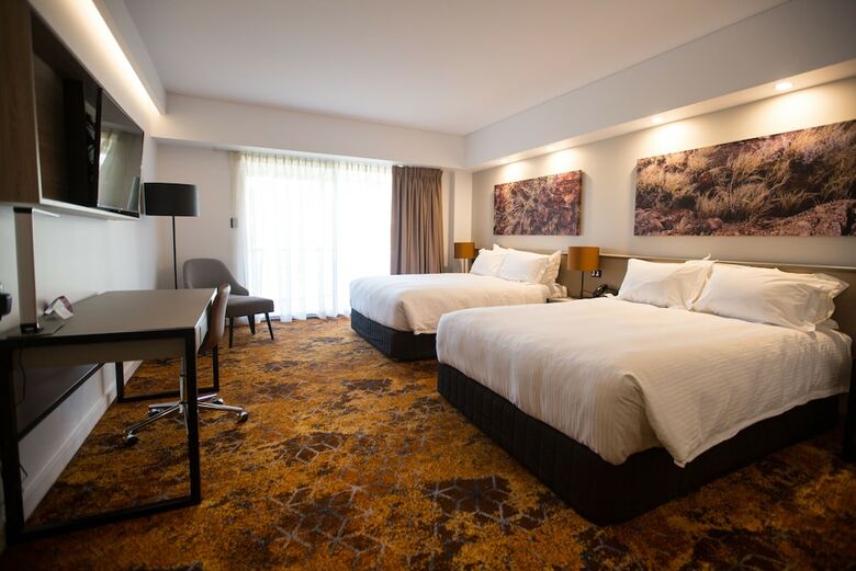 Hotel Crowne Plaza Alice Springs Lasseters
