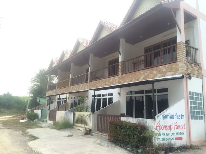 Hotel Poonsap Resort