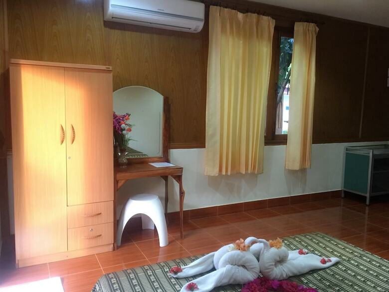 Hotel Poonsap Resort