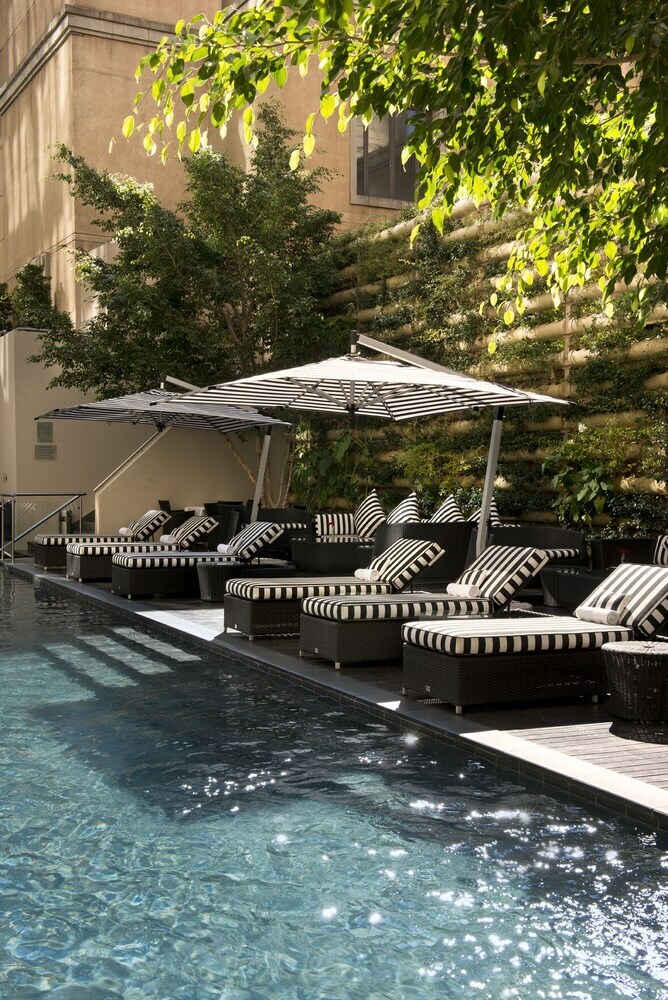 Hotel Davinci Suites