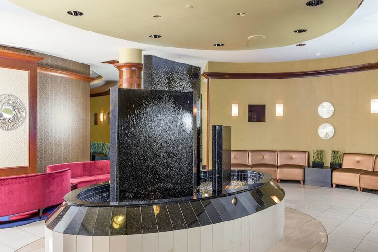 Hotel Springhill Suites By Marriott Norfolk Virginia Beach