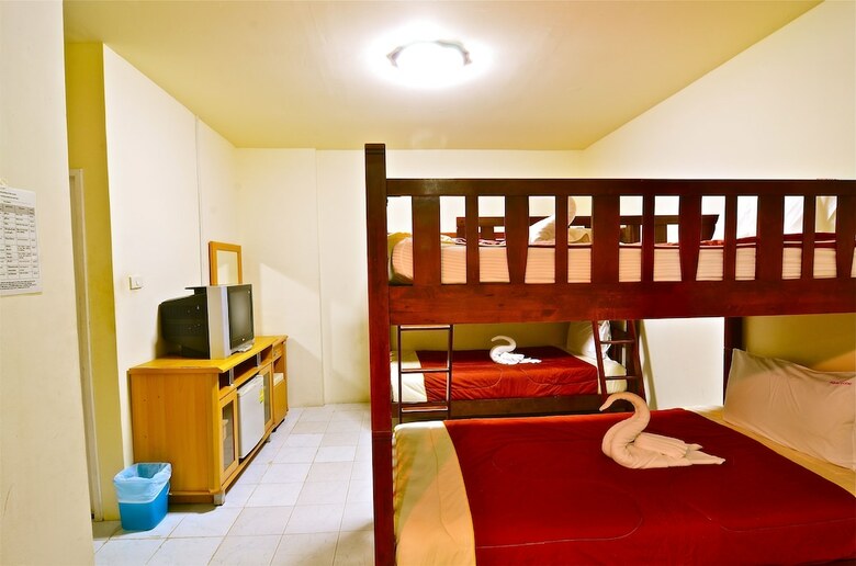 Hostal Squareone - Hostel