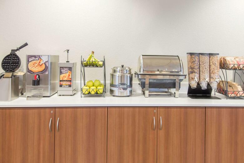 Hotel Microtel Inn & Suites By Wyndham Cadiz