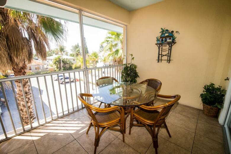 Tortuga Inn Beach Resort