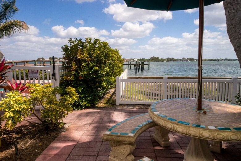 Tortuga Inn Beach Resort