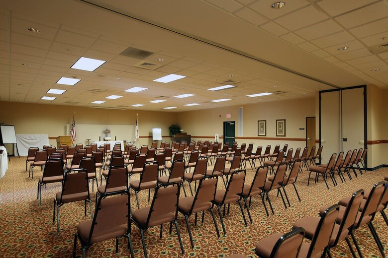 Boarders Inn & Suites By Cobblestone Hotels - Shawano