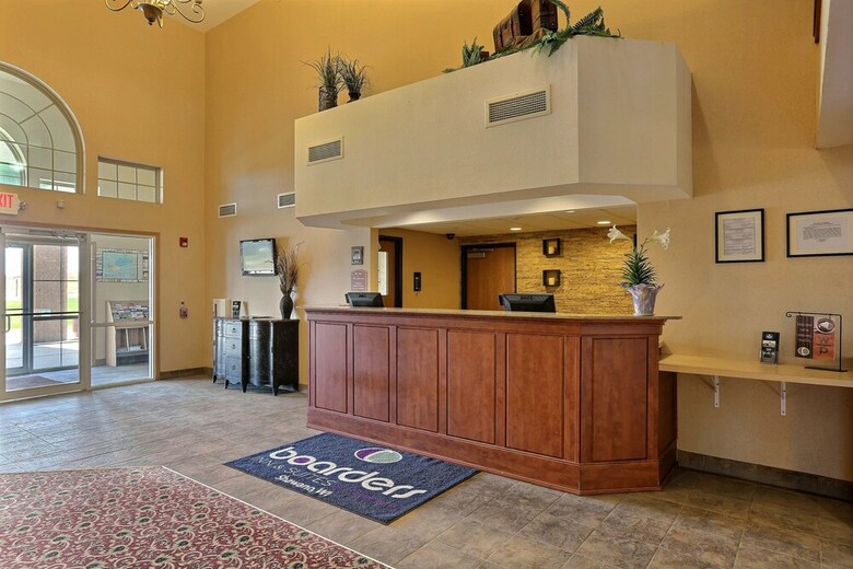 Boarders Inn & Suites By Cobblestone Hotels - Shawano
