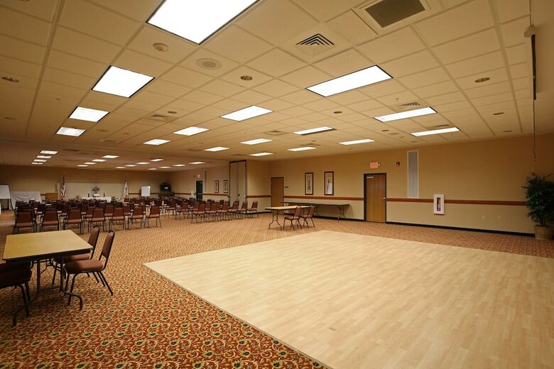 Boarders Inn & Suites By Cobblestone Hotels - Shawano