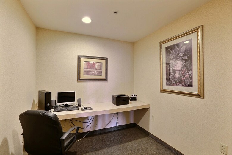 Boarders Inn & Suites By Cobblestone Hotels - Shawano