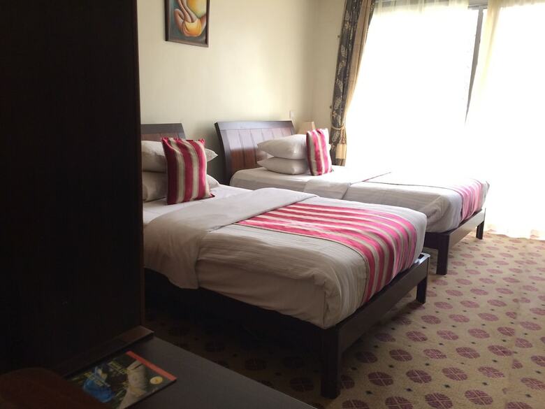Karisimbi Hotel