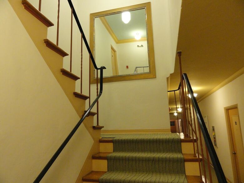 Viscay Hotel