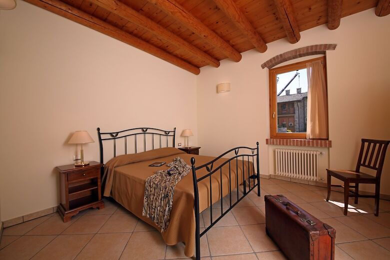 Residence Borgo Mondragon