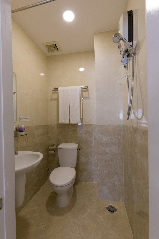 Giang Son 3 Hotel
