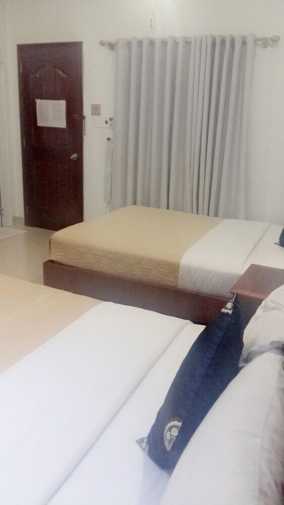 Giang Son 3 Hotel