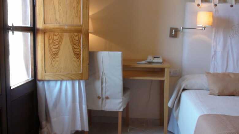 Hostal Hospederia Monasterio de Rueda