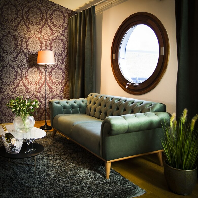 First Hotel �rebro