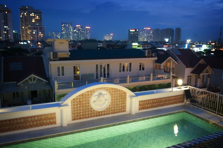 Central Hotel And Residences
