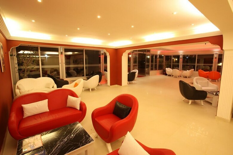 Destina Hotel