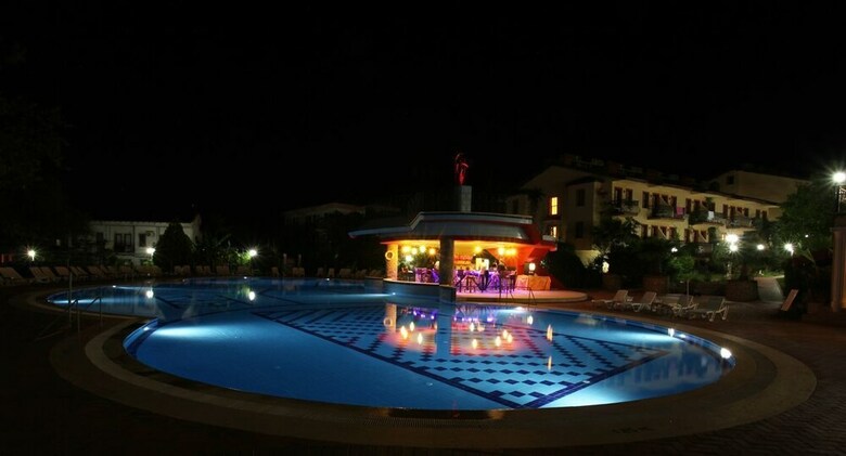 Destina Hotel