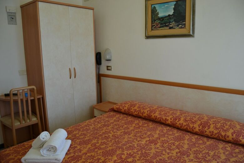 Hotel Apis