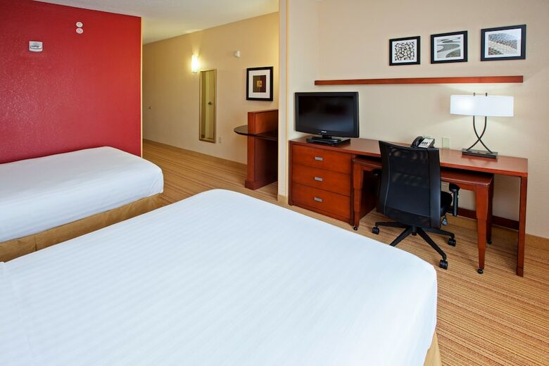 Hotel Courtyard By Marriott Louisville Northeast
