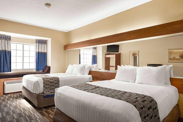 Hotel Microtel Inn & Suites By Wyndham Zephyrhills