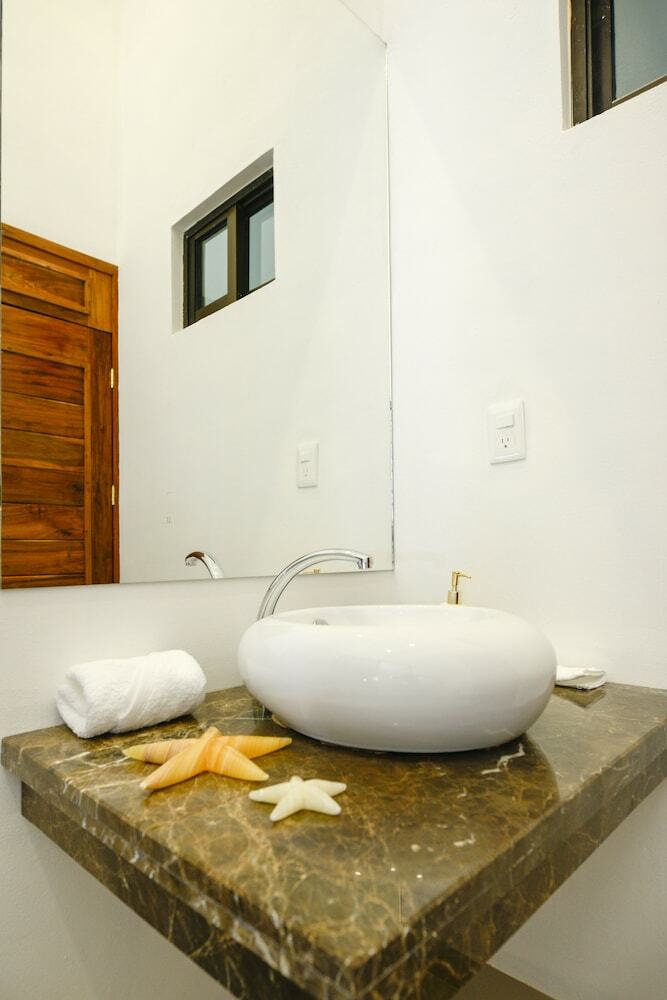 Hotel Coral Blue Beach Condo