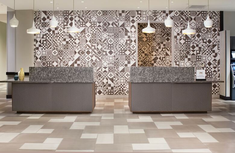 Hotel Embassy Suites By Hilton Jacksonville Baymeadows