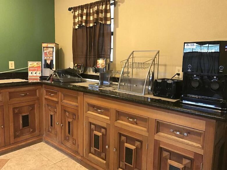 Hotel Laredo Executive Inn