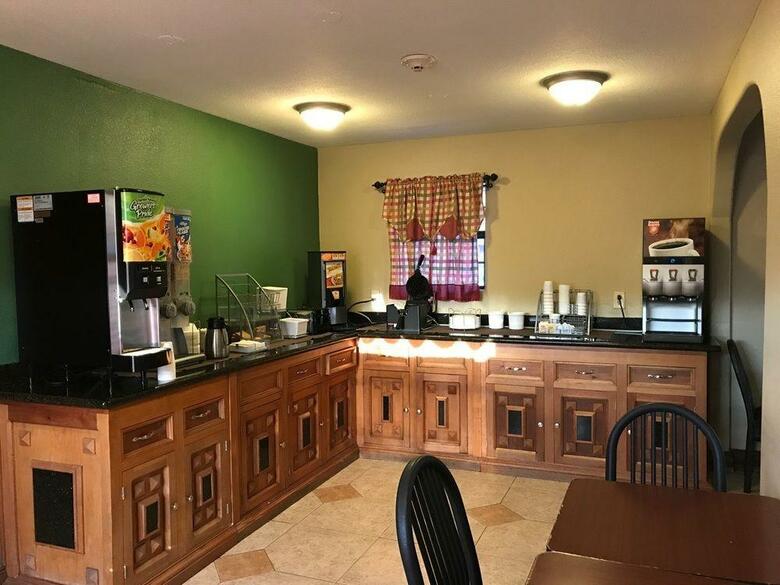 Hotel Laredo Executive Inn