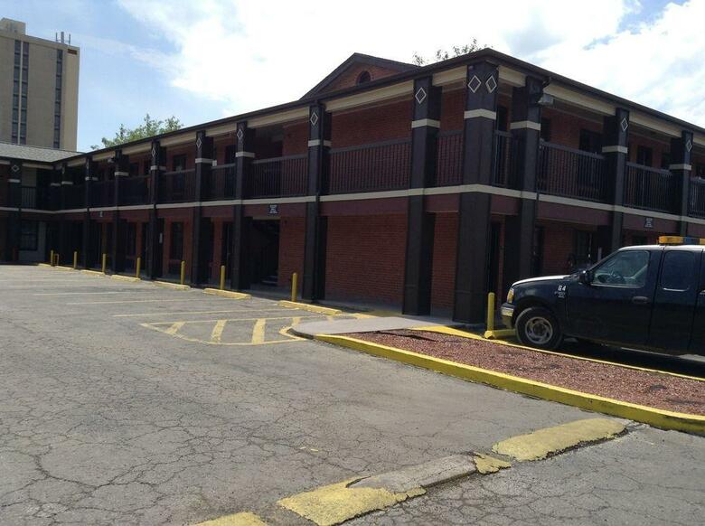 Hotel Laredo Executive Inn