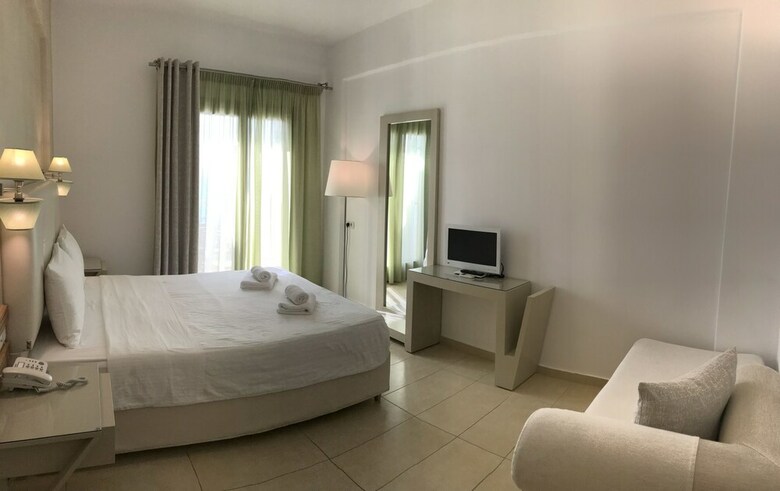 Aparthotel Lithos By Spyros & Flora