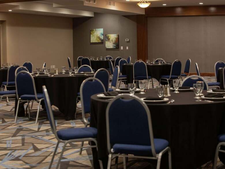 Hotel Doubletree By Hilton Omaha Southwest