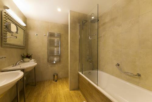 Grandhotel Ambassador - N�rodn� D?m
