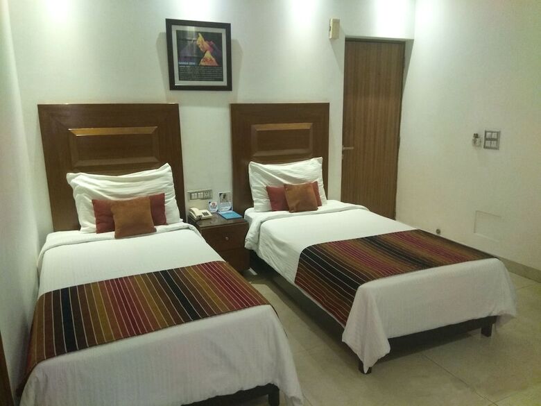 Hotel The Legend Inn - New Delhi