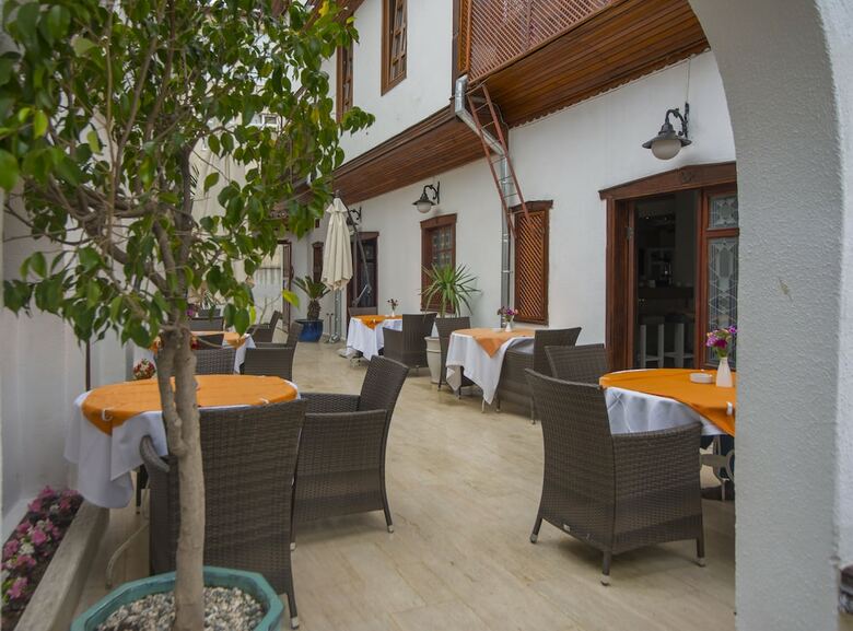 Argos Hotel