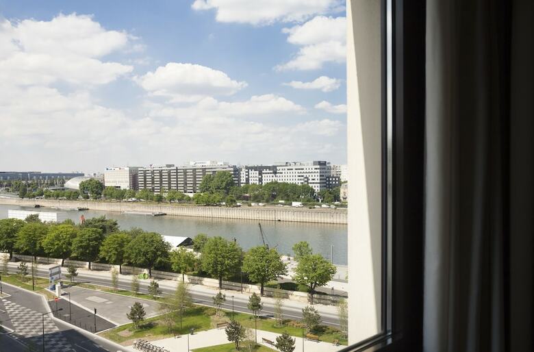 Hotel Apogia Paris