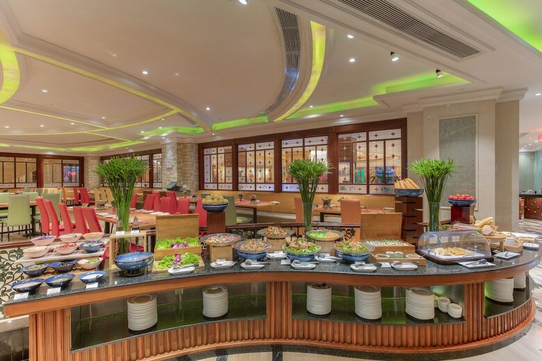 Windsor Plaza Hotel