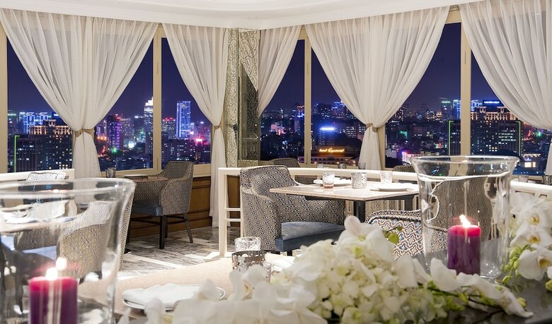 Windsor Plaza Hotel