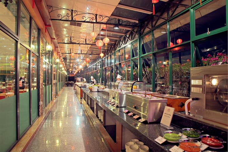 Windsor Plaza Hotel
