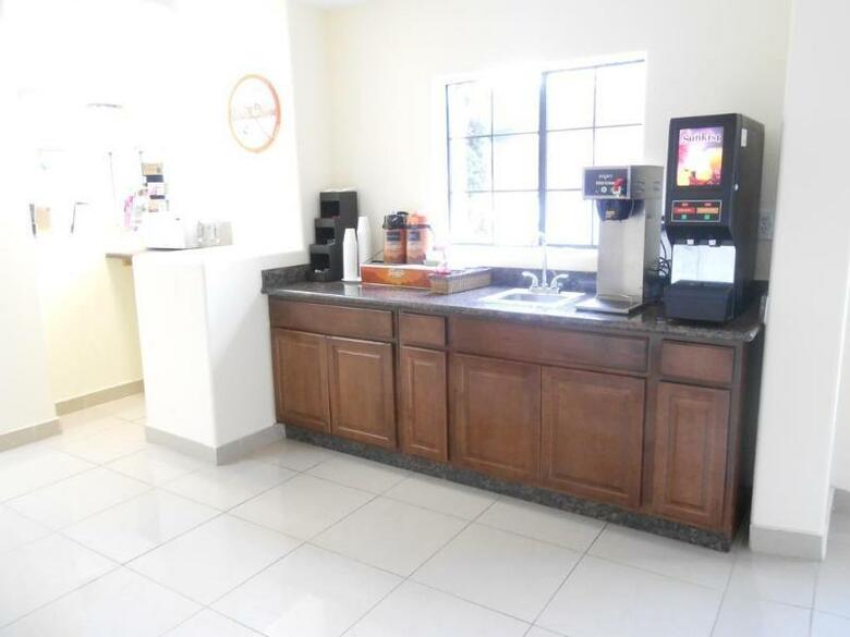 Hotel Howard Johnson By Wyndham Flagstaff University West