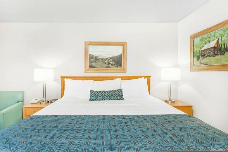 Hotel Days Inn By Wyndham West Jefferson