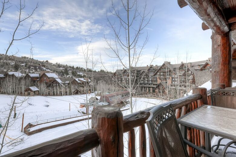 Bachelor Gulch Village