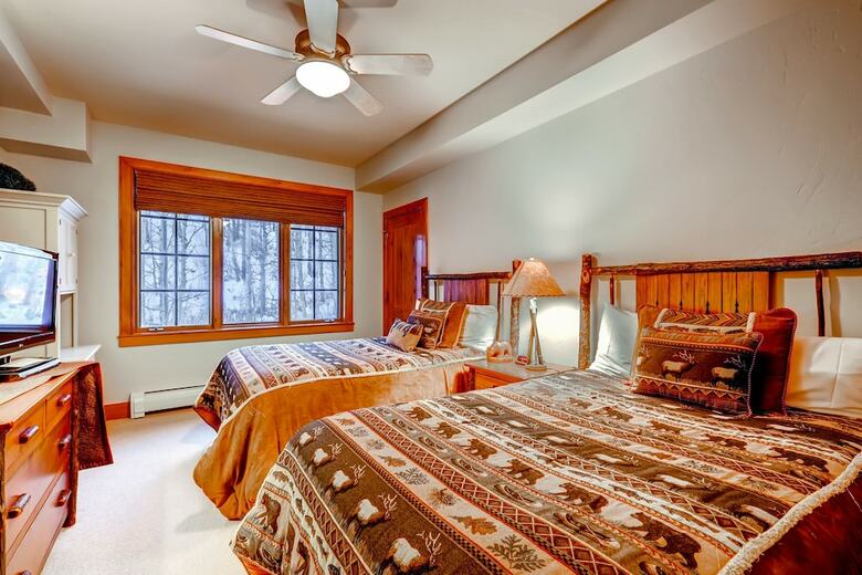Bachelor Gulch Village