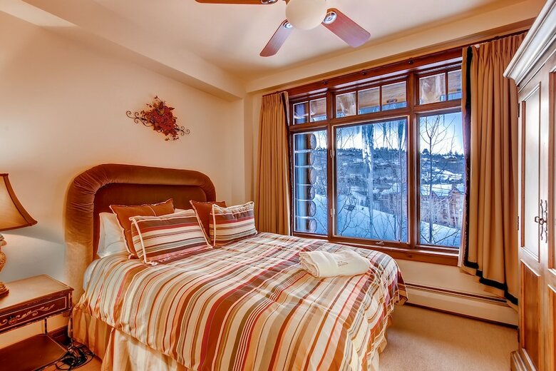Bachelor Gulch Village