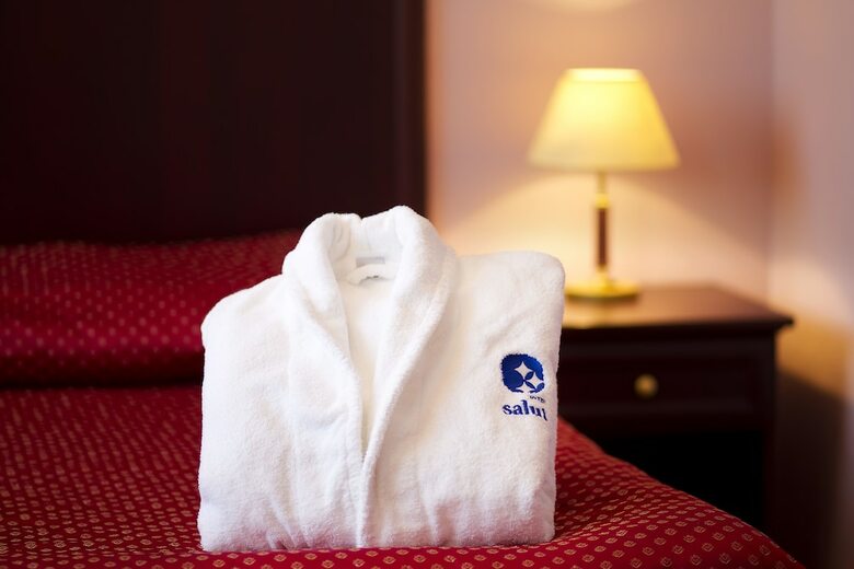 Hotel Salut