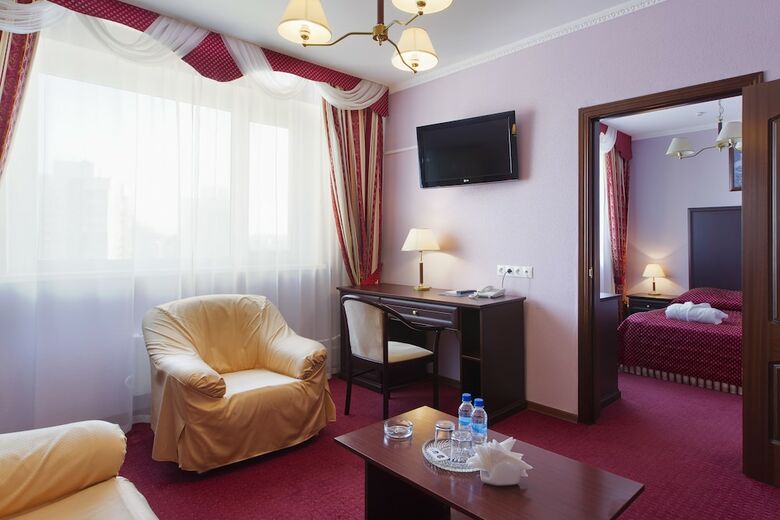 Hotel Salut