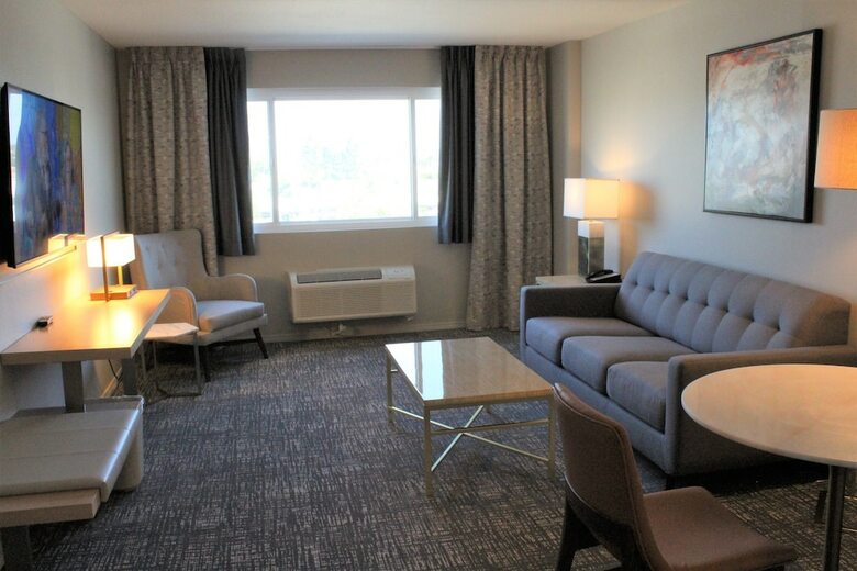 Lincoln Hotel Surestay Collection By Best Western