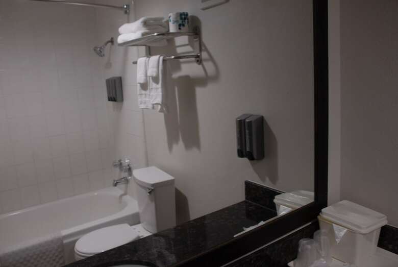 Lincoln Hotel Surestay Collection By Best Western